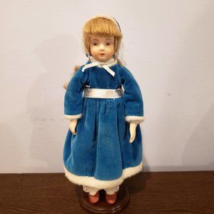 Porcelain Doll Russ Months To Remember January Blue Velvet Dress Bonnet Blonde